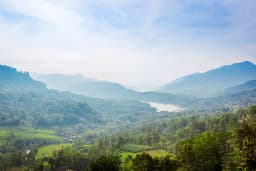 Nuwaraeliya to Ella Scenic Views and Sacred Sights