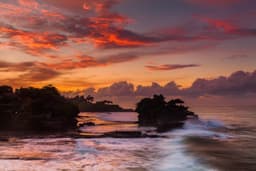 Mengwi Temple, Monkey Forest & Tanah Lot Sunset Tour from Ubud