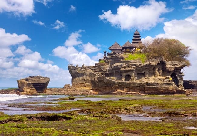 https://lykke-public-assets.s3.amazonaws.com/media/images/destination/14/bali-card-16.webp