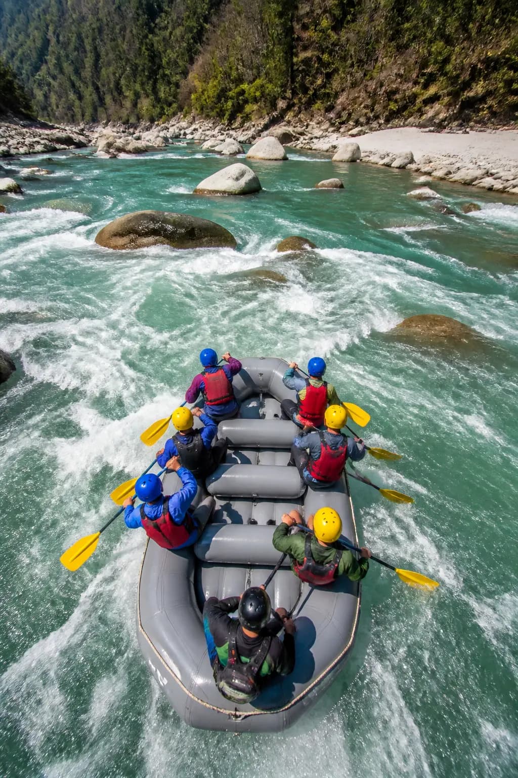 9 KM River Rafting in Rishikesh by Central Himalayan