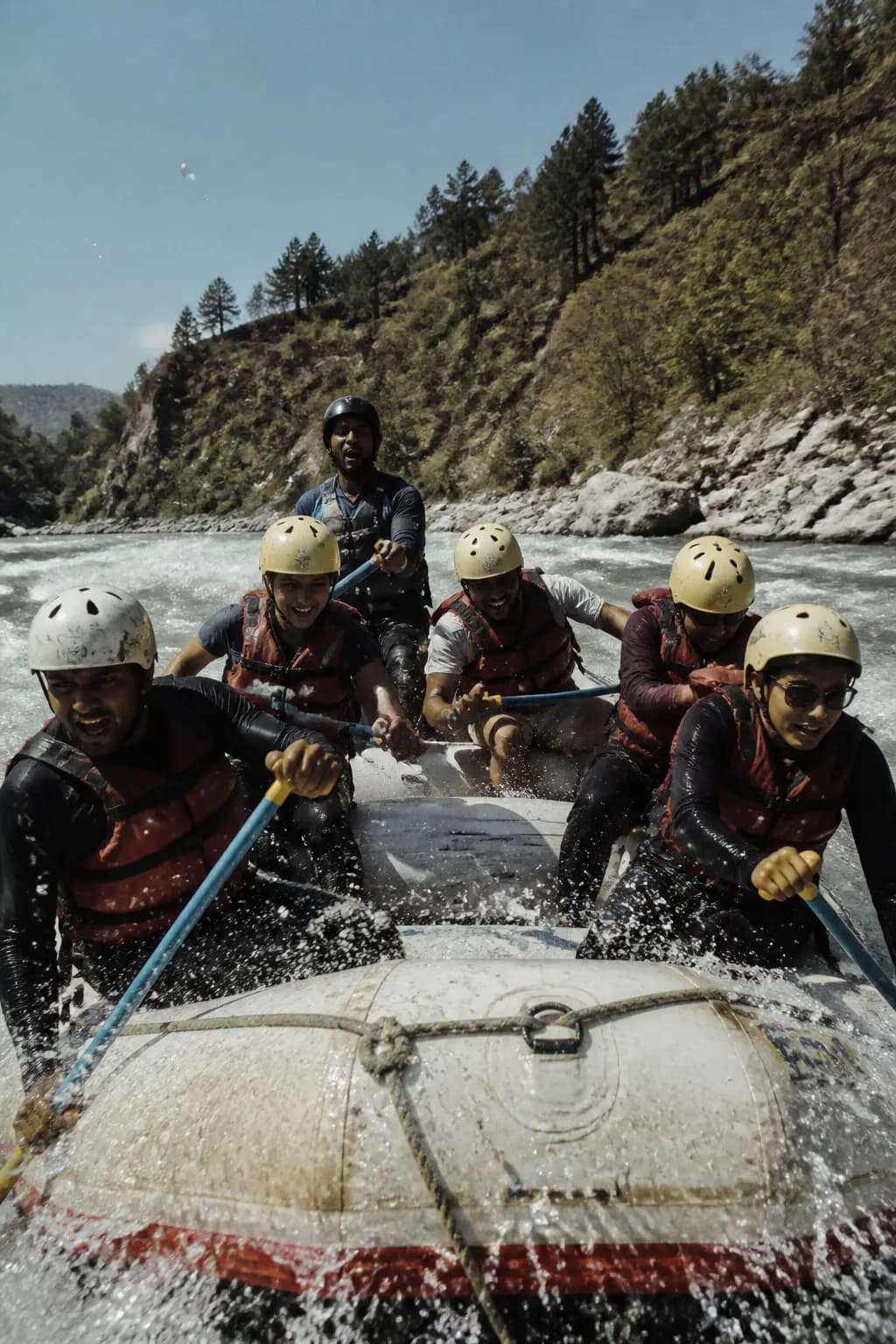 16 KM River Rafting in Rishikesh by Central Himalayan